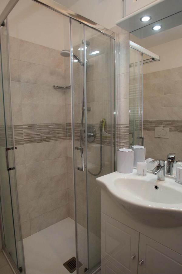 Panorama Lake View, Pool & Garden, 2 Bathrooms, Kingsize & Single-Beds, Fast Internet Toscolano-Maderno Kültér fotó
