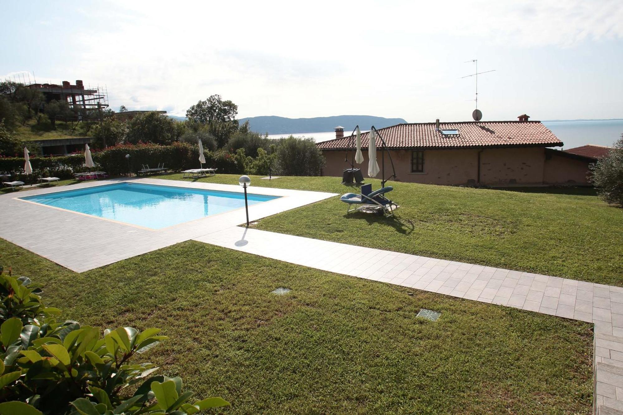 Panorama Lake View, Pool & Garden, 2 Bathrooms, Kingsize & Single-Beds, Fast Internet Toscolano-Maderno Kültér fotó
